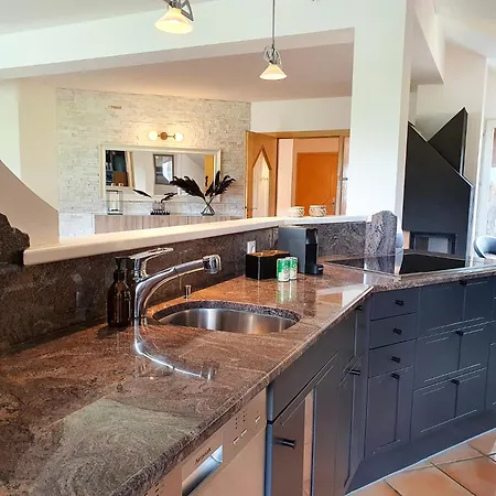 Alpenflair Mit Bergblick - Inkl Parkplatz #8 因斯布鲁克